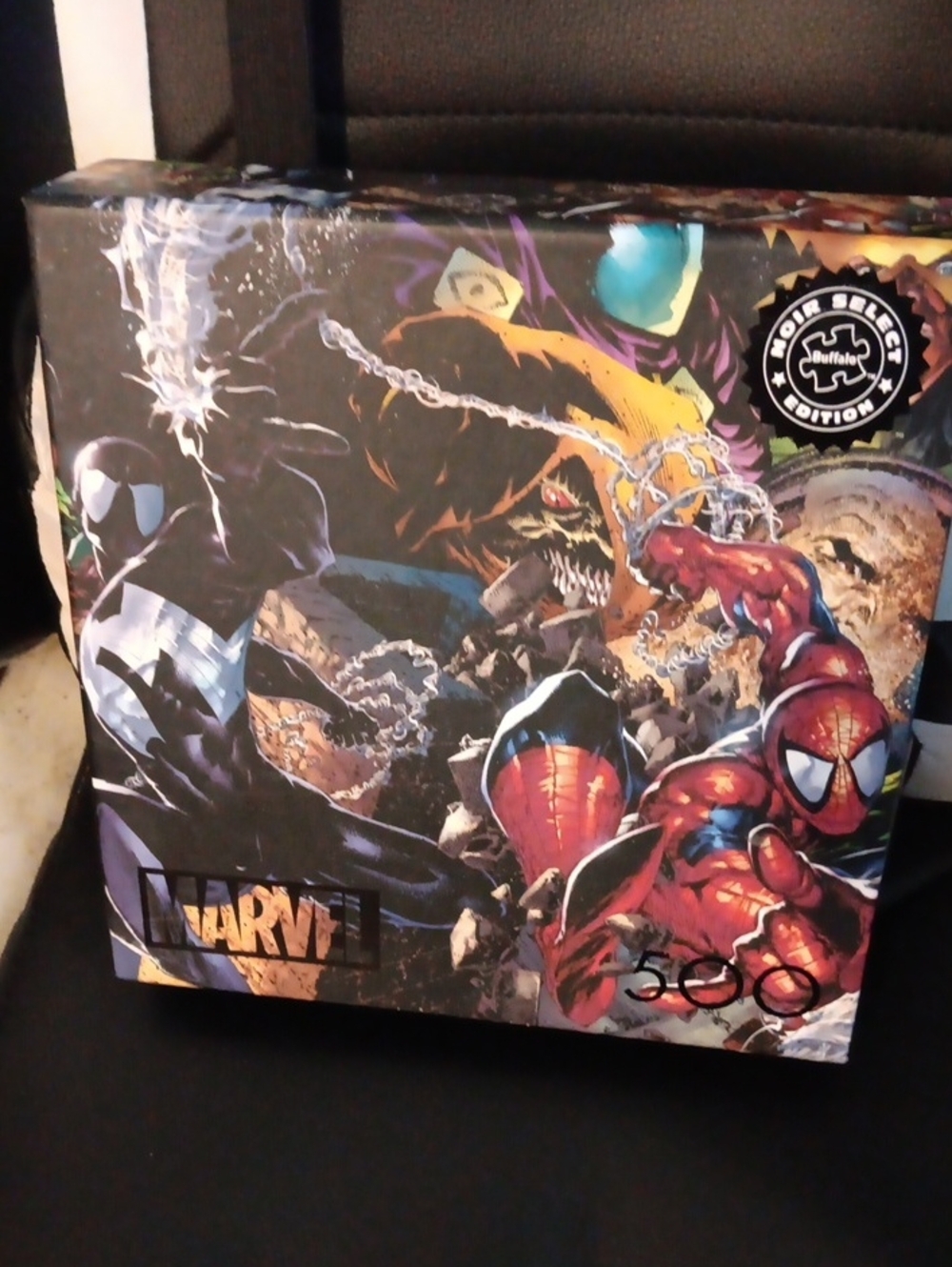 Buffalo Games Noir Select The Amazing Spider-man 500-Piece 21.25 x 15-inch Inter